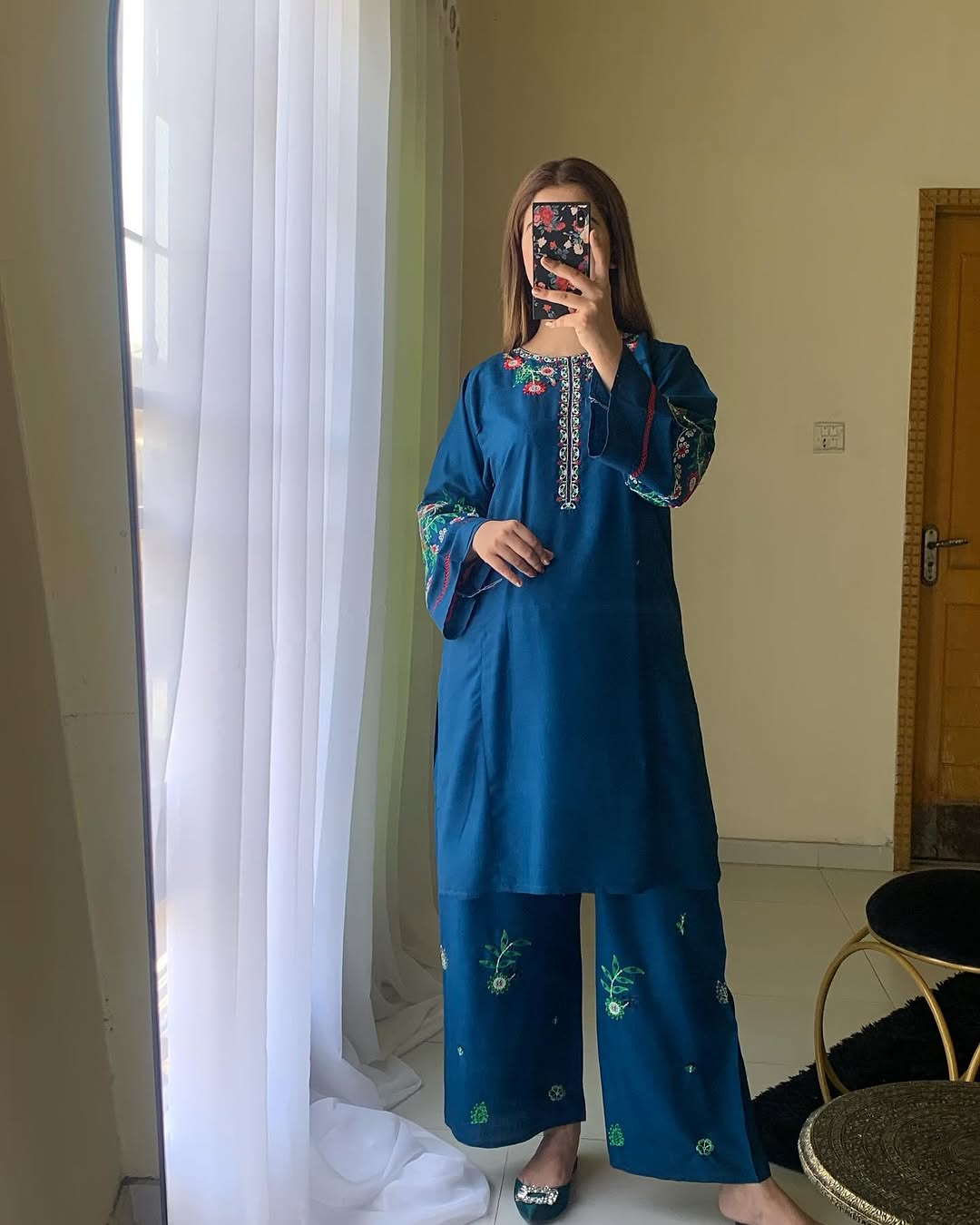Zink Embroidered Linen Suit | Shop Elegant Floral Kurta & Trousers