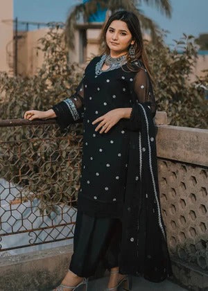 chiffon Black Embroidered Formal Suit – Women’s Premium Party Wear | Libaas-e-Resham