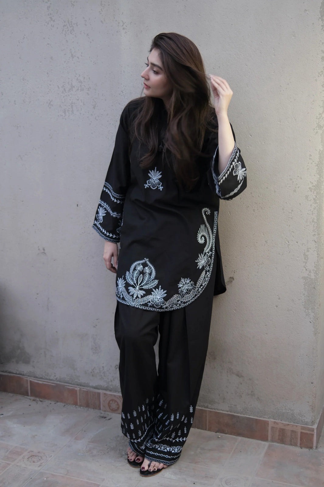 Black Embroidered Two-Piece Co-ord Set | Libaas-e-Resham